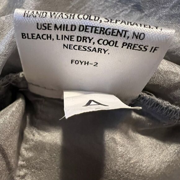 Eileen Fisher Women’s Top Medium 100% Silk Layered - Picture 5 of 6